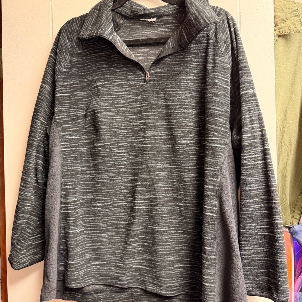 Columbia Quarter-Zip Pullover